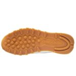 ⁦Reebok Unisex Classic Leather Shoes - حذاء ريبوك كلاسيك جلد للجنسين لون أبيض⁩ - الصورة ⁦5⁩