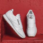 ⁦Reebok Unisex Classic Leather Shoes - حذاء ريبوك كلاسيك جلد للجنسين لون أبيض⁩ - الصورة ⁦8⁩