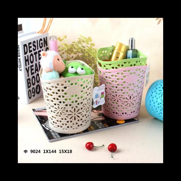 ⁦سلة حجم صغير مع علاقة - حسب اللون المتوفر في المخازن⁩ - الصورة ⁦1⁩