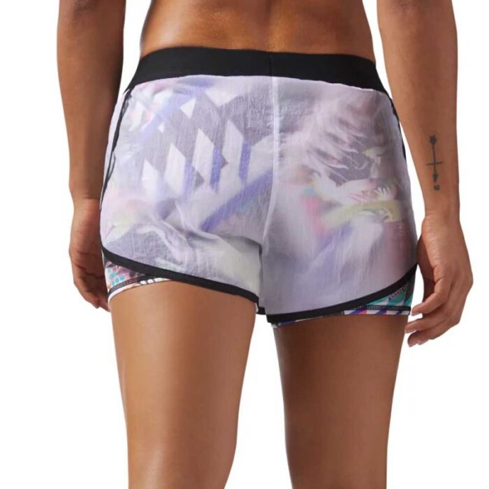 ⁦REEBOK 2 IN 1 WOVEN SHORT DIGITAL MAYHEM⁩ - الصورة ⁦2⁩