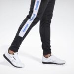 ⁦Reebok Training Essentials Track Pants⁩ - الصورة ⁦2⁩