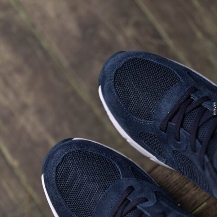 ⁦حذاء سبورت شبابي من روك موديل 990⁩ - الصورة ⁦2⁩