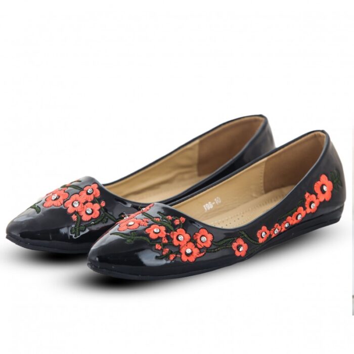 1019978_67da35f6d7bab حذاء زحاف للصبايا - الصورة 1