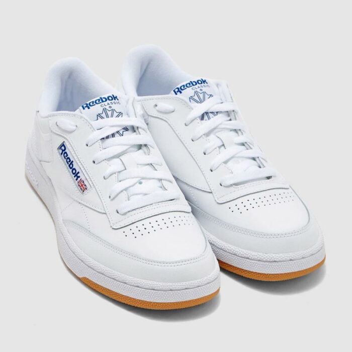 ⁦Reebok Mens' Club C 85 Shoes- حذاء ريبوك كلوب سي 85 للرجال لون أبيض⁩ - الصورة ⁦3⁩