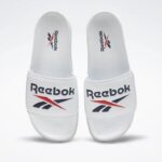 ⁦Reebok Unisex Classic Slides - White- شبشب ريبوك كلاسيك للجنسين لون أبيض⁩ - الصورة ⁦4⁩