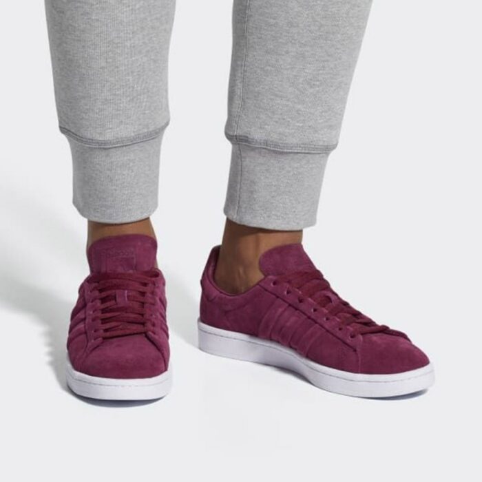 ⁦adidas Campus Stitch And Turn Shoes – Red- حذاء اديداس كامباس ستيش اند تيرن للرجال لون أحمر⁩ - الصورة ⁦2⁩