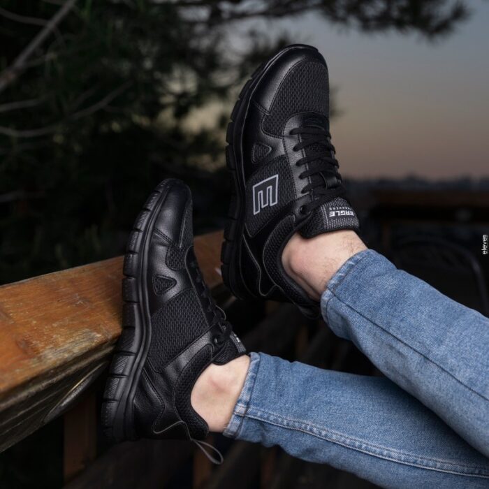 ⁦حذاء سبورت بنعل مريح من Eagle لون أسود⁩ - الصورة ⁦3⁩