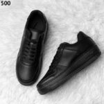 حذاء سبورت للشباب والصبايا