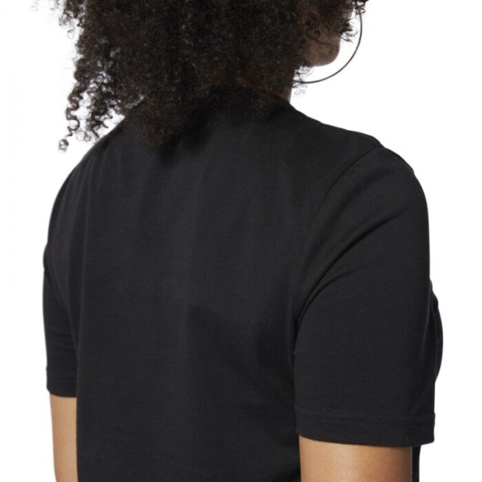 ⁦تيشيرت ريبوك ايه سي بشعار كبير كلاسيك للنساء لون أسود - Reebok Women's AC GR T-Shirt - Black⁩ - الصورة ⁦6⁩
