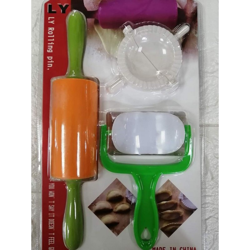 ⁦طقم 3 قطع شوبك صغير + قطاعة عجين دائرية + قطاعة سمبوسك⁩ - الصورة ⁦1⁩