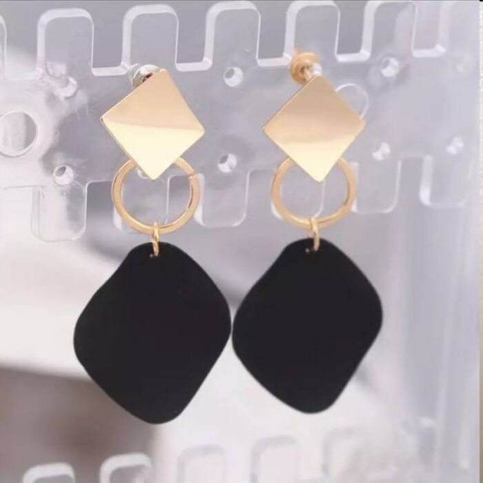 10299799_67db044da567f حلق ستاتي على شكل معين - الصورة 1