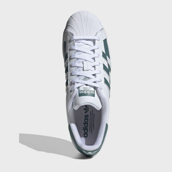 ⁦adidas Originals Superstar Shoes - حذاء اديداس سوبرستار للرجال لون أبيض⁩ - الصورة ⁦4⁩