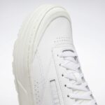 ⁦Reebok Women's Club C Double Geo Shoes- حذاء ريبوك كلو سي دبل جيو للنساء لون أبيض⁩ - الصورة ⁦9⁩