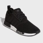 ⁦adidas NMD_R1 Refined Shoes - Black⁩ - الصورة ⁦2⁩