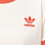 ⁦adidas Women's 3 Stripes T-shirt⁩ - الصورة ⁦3⁩