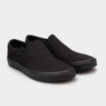 ⁦Vans Men's Asher Slipper Shoes - حذاء فانز آشر بدون رباط للرجال لون أسود⁩ - الصورة ⁦2⁩