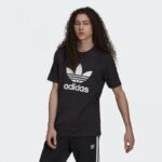 ⁦بلوزه وتيشيرت نص كم بشعار الماركة من اديداس للجنسين لون أسود Adidas Adicolor Classics Trefoil Tee T-Shirts⁩ - الصورة ⁦6⁩