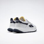 ⁦حذاء ريبوك كلاسيد ليذر ليجانسي لون أبيض- Reebok Classic Leather Legacy Shoes - White⁩ - الصورة ⁦3⁩