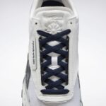 ⁦حذاء ريبوك كلاسيد ليذر ليجانسي لون أبيض- Reebok Classic Leather Legacy Shoes - White⁩ - الصورة ⁦6⁩