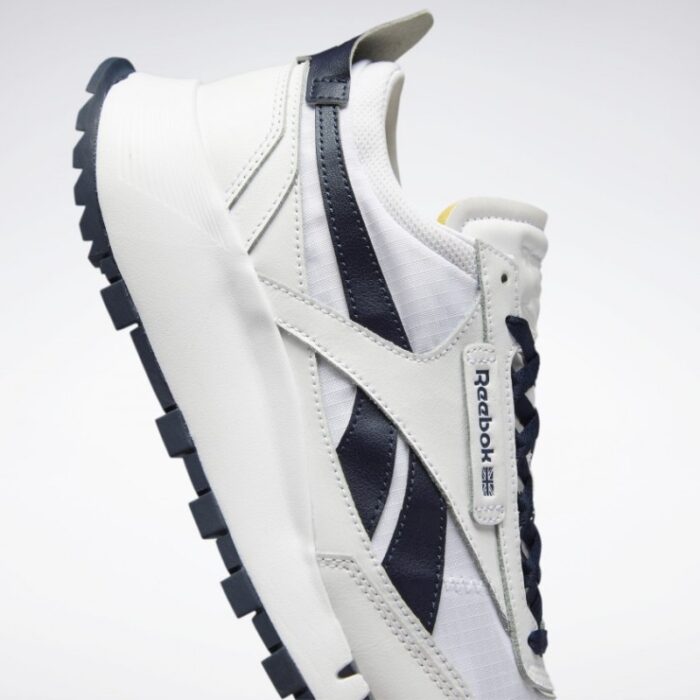 ⁦حذاء ريبوك كلاسيد ليذر ليجانسي لون أبيض- Reebok Classic Leather Legacy Shoes - White⁩ - الصورة ⁦7⁩