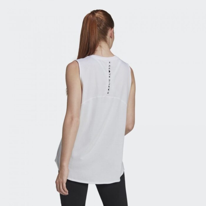 ⁦adidas Women's Karlie Kloss Loose Tank Top - White- توب تانك اديداس كارلي كلوس للنساء لون أبيض⁩ - الصورة ⁦3⁩