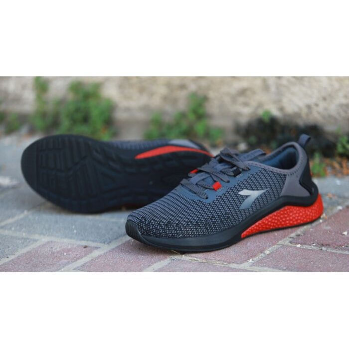 ⁦حذاء ديادورا اورين 1 للرجال لون أسود ورمادي - Diadora Men's Orian 1 Shoes⁩ - الصورة ⁦5⁩