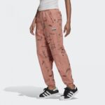 ⁦adidas Womens' R.Y.V. Track Pants - Pink- بنطلون اديداس ار واي في تراك للنساء لون زهري⁩ - الصورة ⁦4⁩