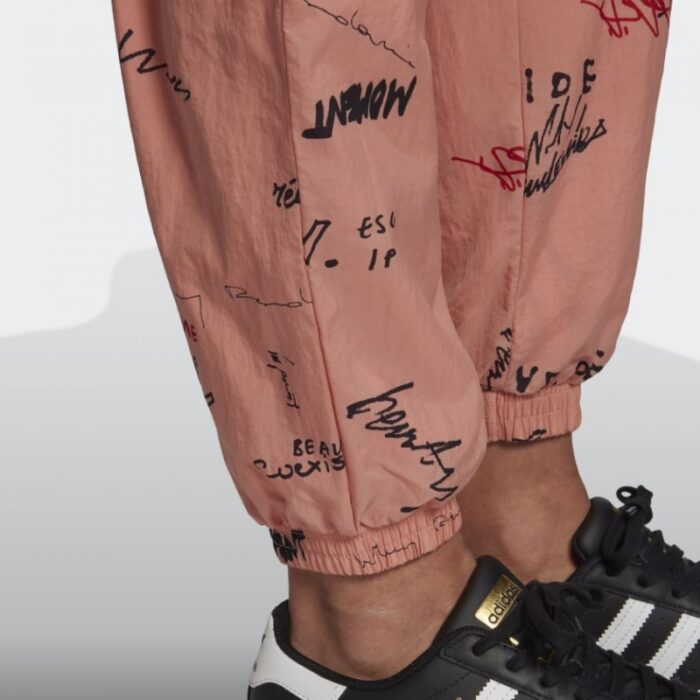 ⁦adidas Womens' R.Y.V. Track Pants - Pink- بنطلون اديداس ار واي في تراك للنساء لون زهري⁩ - الصورة ⁦9⁩