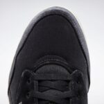 ⁦حذاء ريبوك رويال تيك للنساء لون أسود - Reebok Women's Royal Techque Shoes⁩ - الصورة ⁦8⁩