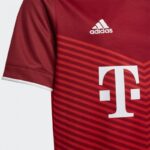 ⁦adidas FC Bayern Home Jersey - Red- تيشيرت اديداس بايرن ميونيخ الرسمي  للجنسين لون أحمر⁩ - الصورة ⁦4⁩