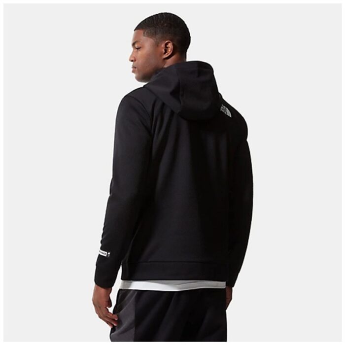 ⁦The North Face Men's Mountain Athletics Overlay Jacket -  جاكيت ذا نورث فيس مونتين اثليتيك اوفرلي للرجال لون أسود ورمادي⁩ - الصورة ⁦2⁩