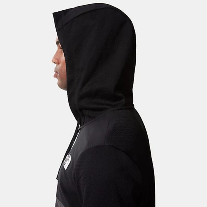 ⁦The North Face Men's Mountain Athletics Overlay Jacket -  جاكيت ذا نورث فيس مونتين اثليتيك اوفرلي للرجال لون أسود ورمادي⁩ - الصورة ⁦3⁩