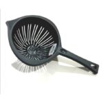 مصفاة بلاستيك بيد حجم صغير