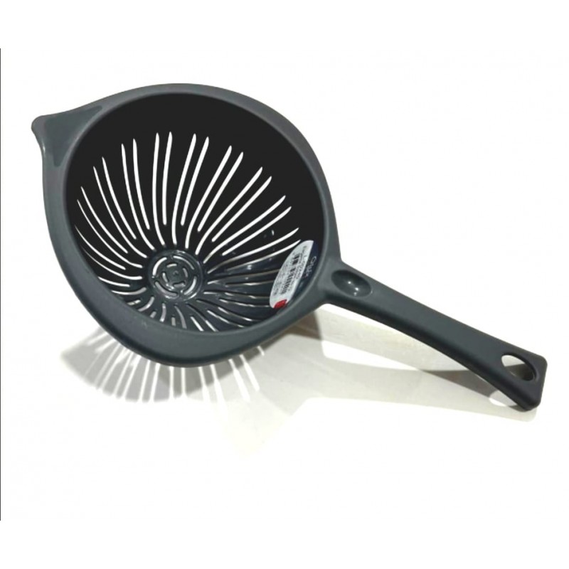 ⁦مصفاة بلاستيك بيد حجم صغير⁩ - الصورة ⁦1⁩