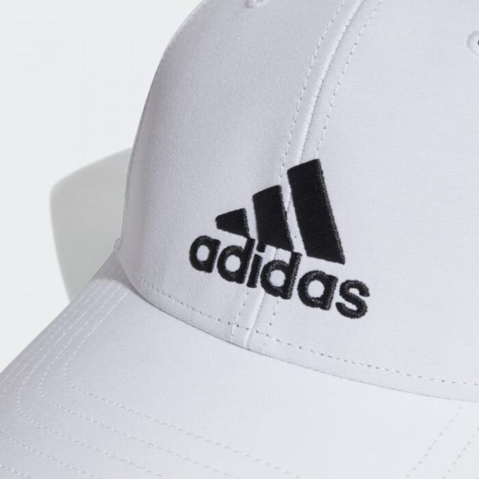 ⁦adidas Unisex Lightweight Embroidered Baseball Cap- طاقية اديداس لايت وييت للجنسين لون أبيض⁩ - الصورة ⁦4⁩