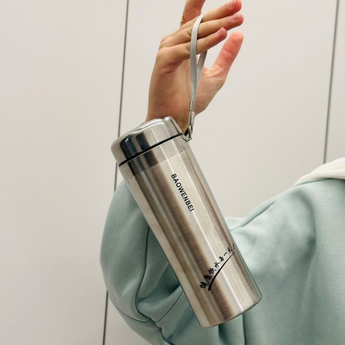 ⁦مطرة ستانلس ستيل مع غطاء لون فضي سعة 360 مل⁩ - الصورة ⁦6⁩