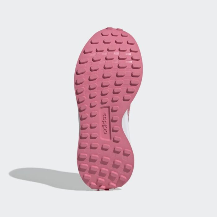⁦adidas Kids' x RUN 70S K Shoes - Pink - حذاء اديداس اكس رن 70 اس كيه للأطفال لون زهري⁩ - الصورة ⁦4⁩