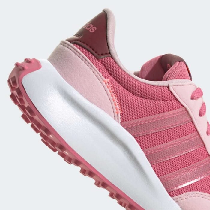 ⁦adidas Kids' x RUN 70S K Shoes - Pink - حذاء اديداس اكس رن 70 اس كيه للأطفال لون زهري⁩ - الصورة ⁦9⁩