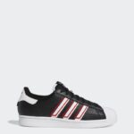 ⁦adidas Unisex Superstar Shoes - حذاء اديداس سوبر ستار للجنسين لون أسود⁩ - الصورة ⁦3⁩