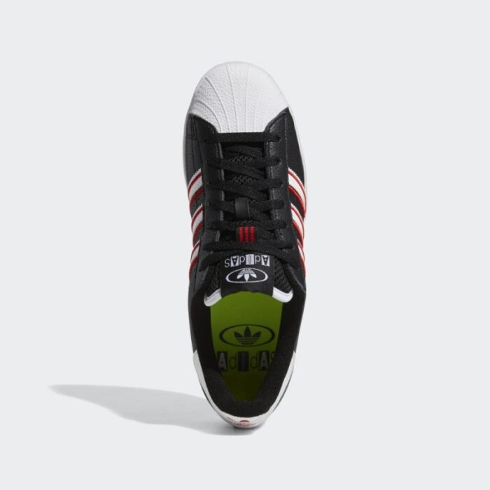 ⁦adidas Unisex Superstar Shoes - حذاء اديداس سوبر ستار للجنسين لون أسود⁩ - الصورة ⁦4⁩