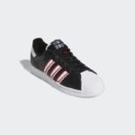 ⁦adidas Unisex Superstar Shoes - حذاء اديداس سوبر ستار للجنسين لون أسود⁩ - الصورة ⁦7⁩