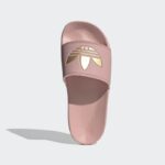 ⁦adidas Women's Adilette Lite Slides - Pink⁩ - الصورة ⁦4⁩