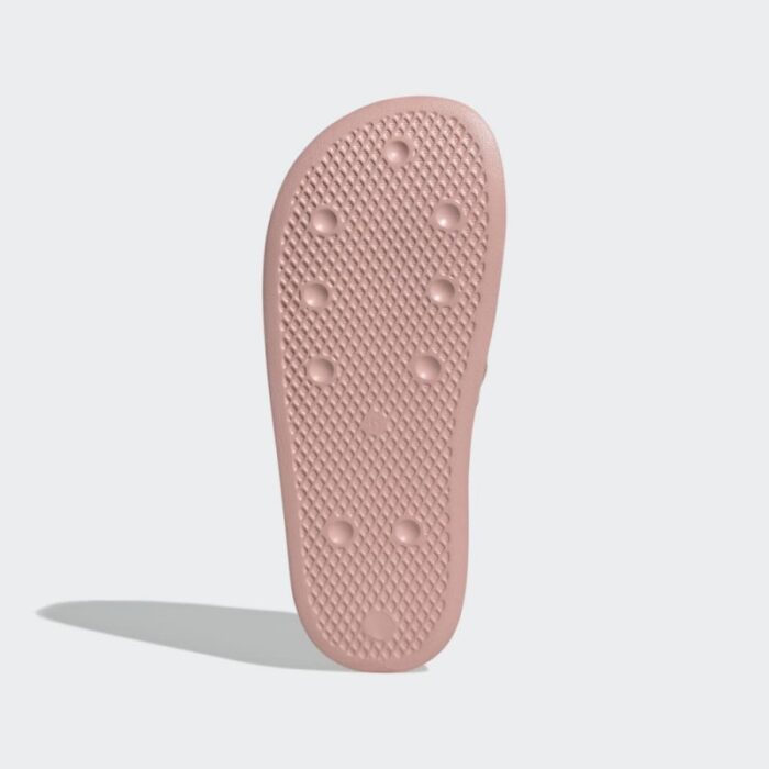 ⁦adidas Women's Adilette Lite Slides - Pink⁩ - الصورة ⁦5⁩