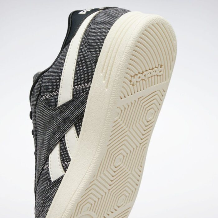 ⁦حذاء ريبوك رويال تيك تي تكستل للنساء لون أسود - Reebok Women's Royal TECHQUE T TXTL Shoes⁩ - الصورة ⁦7⁩