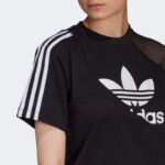 ⁦بلوزه وتيشيرت ادي كولور سبليت بشعار الماركة من اديداس للنساء لون أسود Adidas ADICOLOR SPLIT TREFOIL T-Shirts⁩ - الصورة ⁦9⁩