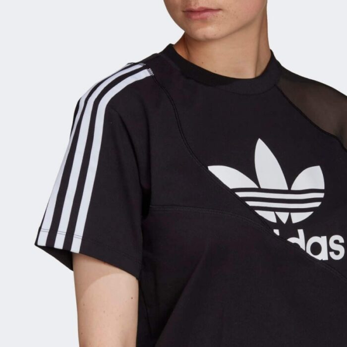 ⁦بلوزه وتيشيرت ادي كولور سبليت بشعار الماركة من اديداس للنساء لون أسود Adidas ADICOLOR SPLIT TREFOIL T-Shirts⁩ - الصورة ⁦9⁩