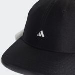 ⁦adidas Unisex' Satin Baseball Cap - Black- طاقية اديداس ستين بيسبول للجنسين لون اسود⁩ - الصورة ⁦4⁩