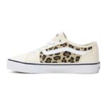 ⁦Vans Women's Filmore Decon Shoes - حذاء فانز فيلمور ديكون للنساء لون أبيض⁩ - الصورة ⁦3⁩