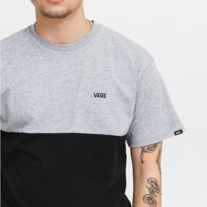 ⁦Vans Men's Colorblock T-Shirt  - تيشيرت فانز كلر بلوك للرجال لون أسود وسكني⁩ - الصورة ⁦3⁩