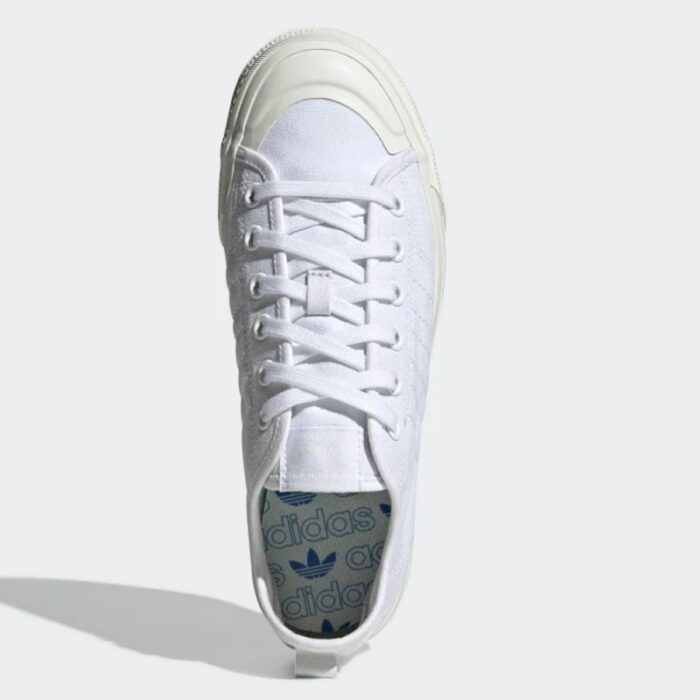 ⁦adidas Nizza RF Shoes - White- حذاء اديداس نيزا ار اف للجنسين لون أبيض⁩ - الصورة ⁦2⁩